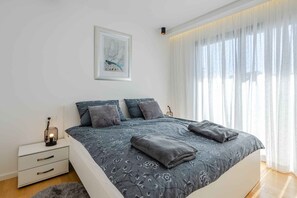 3 habitaciones, tabla de planchar con plancha y wifi 
