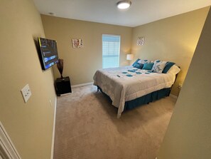 2 chambres, fer et planche à repasser, Wi-Fi, draps fournis