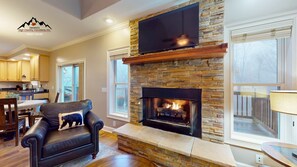 Smart-TV, peis, fotballspill og bordtennis