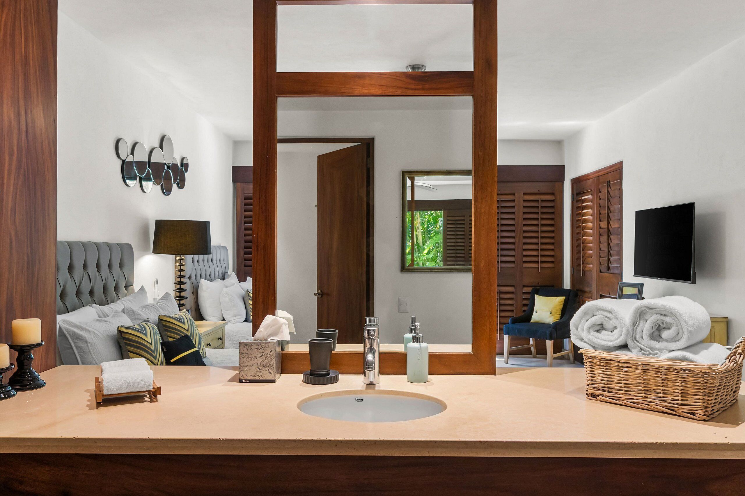 Pelicano. Beachfront 2 Floor Condo In Bucerias - Bucerías