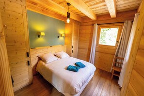 5 Schlafzimmer, Bügeleisen/Bügelbrett, Reisekinderbett, kostenloses WLAN