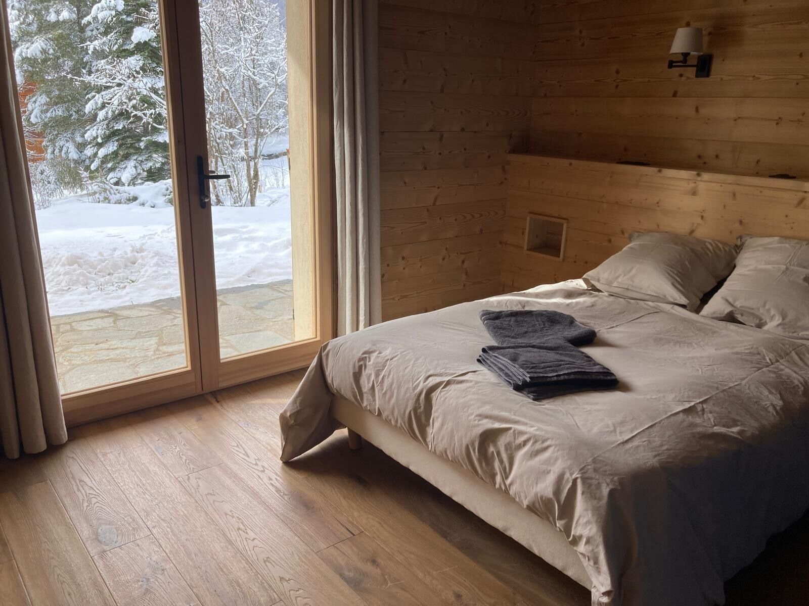 5 chambres, fer et planche à repasser, lit parapluie, Wi-Fi gratuit