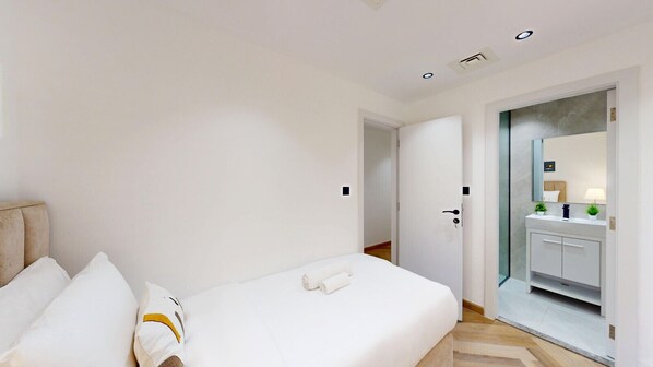 4 間睡房、熨斗/熨衫板、Wi-Fi、床單