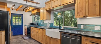 Enchanted Forest Retreat
3 Bed · 2 Bath · 20 Minutes from Downtown Santa Fe