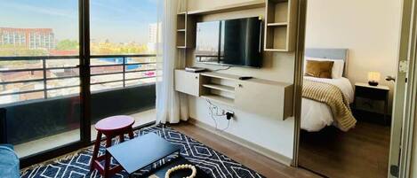 1 habitación, tabla de planchar con plancha, wifi y ropa de cama