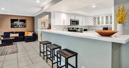 Spacious Villa with Heated Pool, Trampoline, BBQ, Tennis, Air Hockey