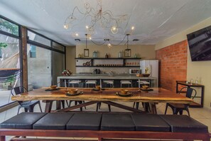 Design House, Patio | Private kitchen | Fridge, microwave, oven, stovetop - Casa de Cobre (Oaxaca)