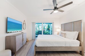 2 bedrooms, iron/ironing board, free WiFi, bed sheets - Boca Intercoastal Stay • Walk to Beach• Pool & Gym (Boca Raton)