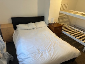 Una cassaforte in camera, ferro/asse da stiro, Wi-Fi gratuito