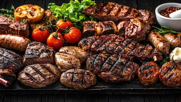 Alimentos y bebidas