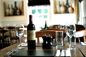 Aperto a colazione, pranzo e cena