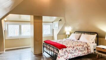 3 habitaciones, tabla de planchar con plancha, wifi y ropa de cama