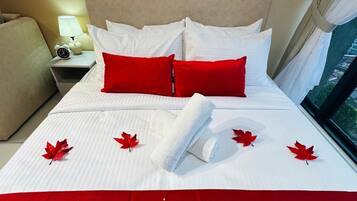 In-room safe, desk, free WiFi