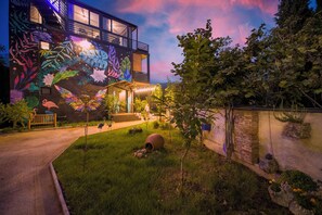 Exterior - Terra Bridge (Tbilisi)