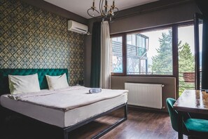 Iron/ironing board, free WiFi - Terra Bridge (Tbilisi)