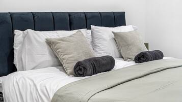 2 bedrooms, internet