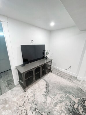 Interior - Cozy stay pt Ruston way (Tacoma)