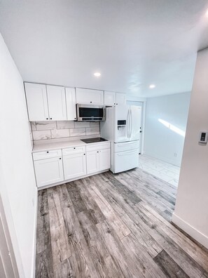 Private kitchen - Cozy stay pt Ruston way (Tacoma)