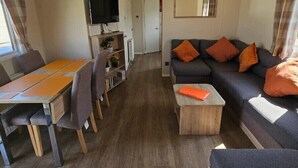 Living area - Broadland Sands - Holiday Accommodation 21136 (Lowestoft)