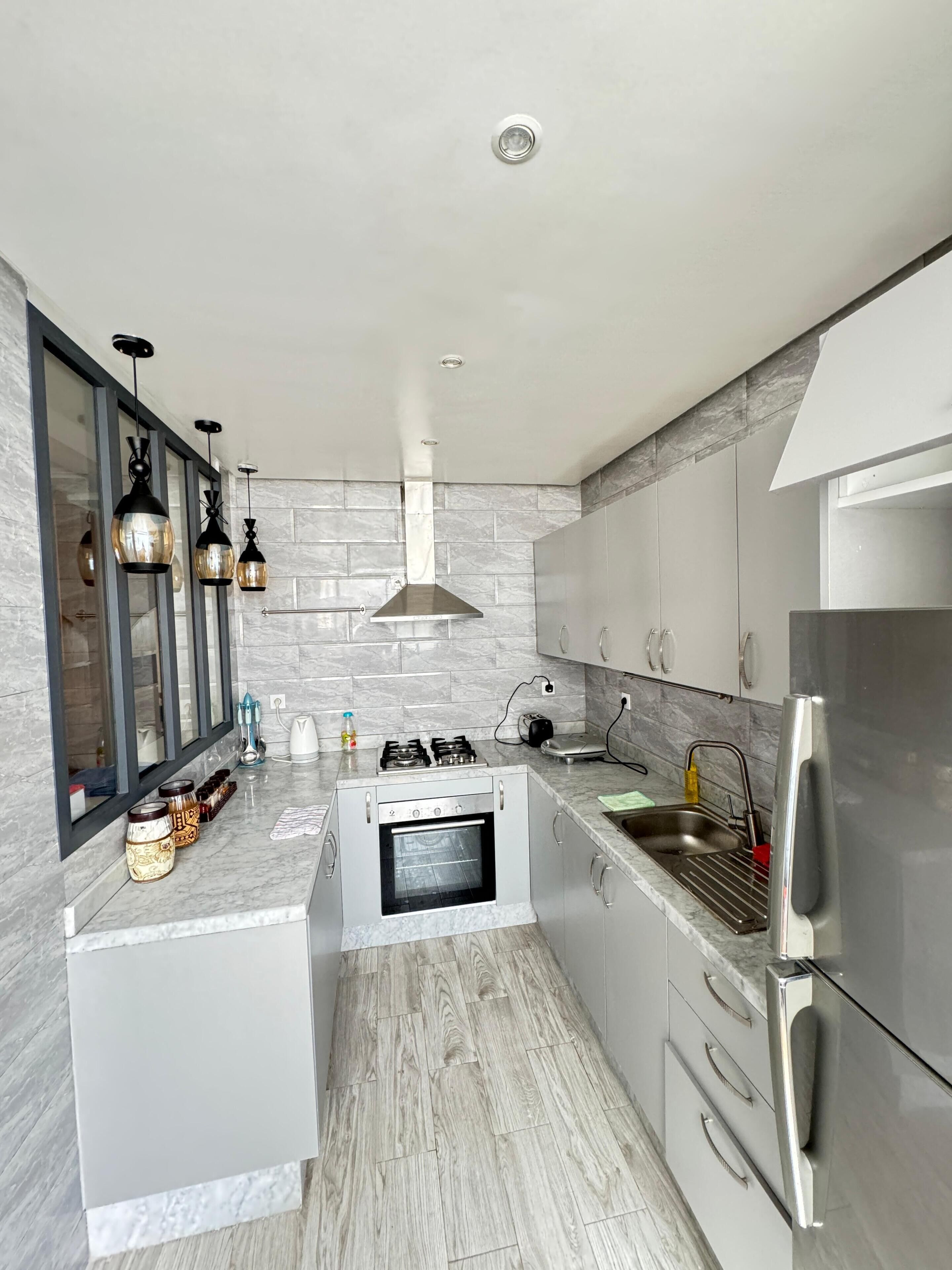 Oven, stovetop, dishwasher