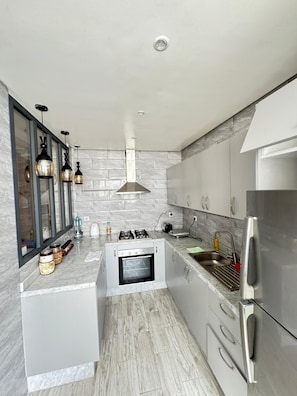 Oven, stovetop, dishwasher - Your Holiday Home in Agadir (Agadir)