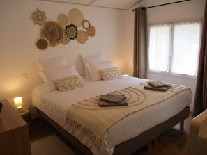 3 Schlafzimmer, schallisolierte Zimmer, Bügeleisen/Bügelbrett