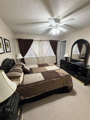 3 Schlafzimmer, Bügeleisen/Bügelbrett, kostenloses WLAN, Bettwäsche