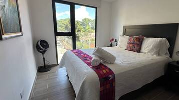 1 bedroom, iron/ironing board, internet, bed sheets