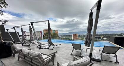 Nice apartment with swimming pool and gym in Zona 14