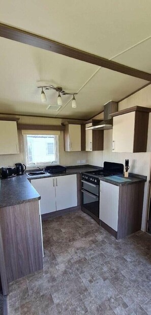 Kochgeschirr/Geschirr/Besteck