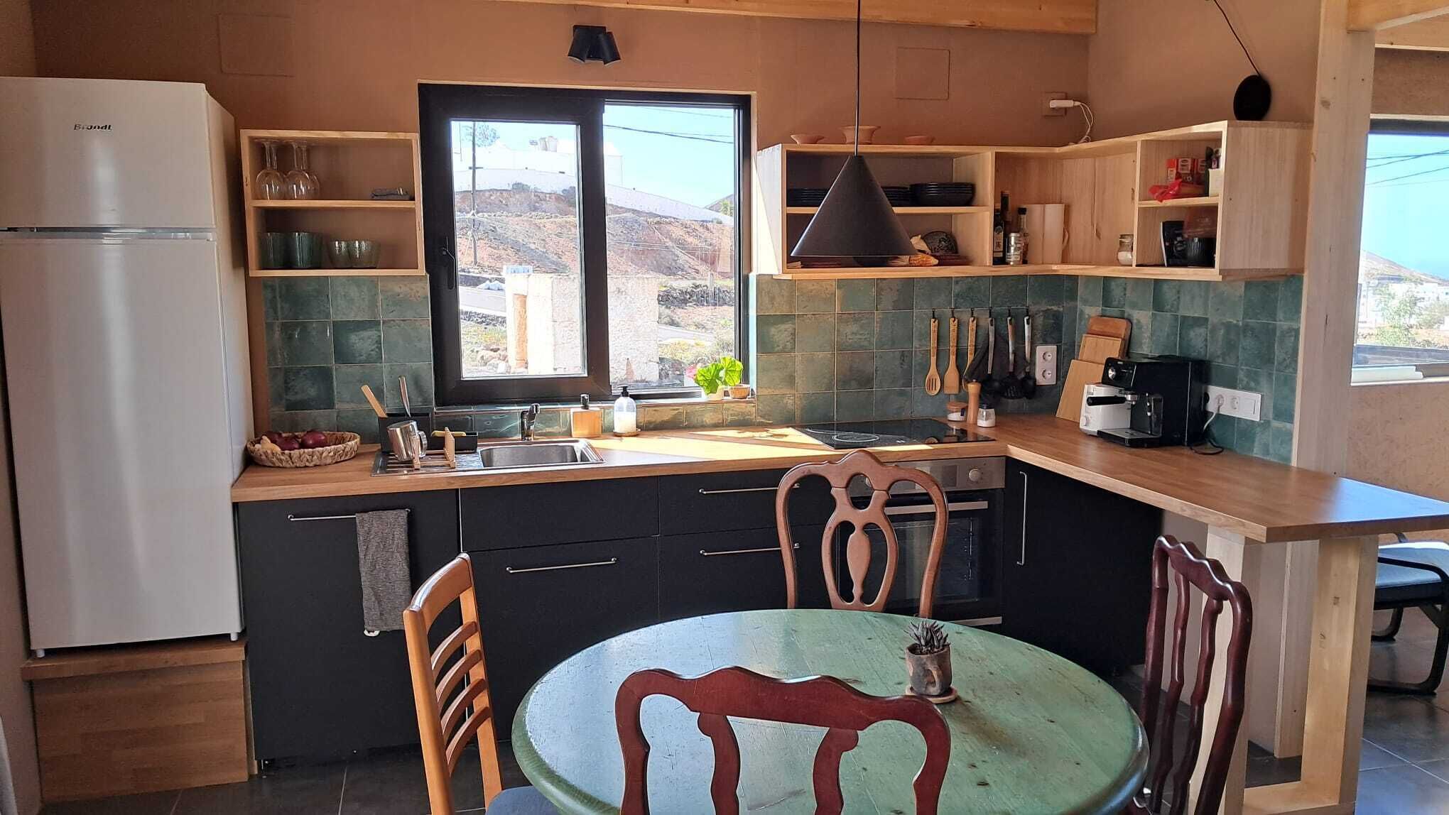 Kühlschrank, Ofen, Herdplatte, Geschirrspüler