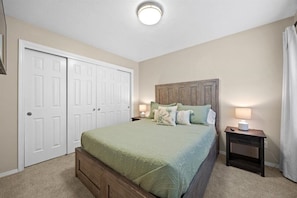Iron/ironing board, travel crib, free WiFi, bed sheets