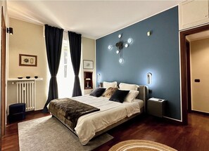 2 chambres, fer et planche à repasser, Wi-Fi, draps fournis