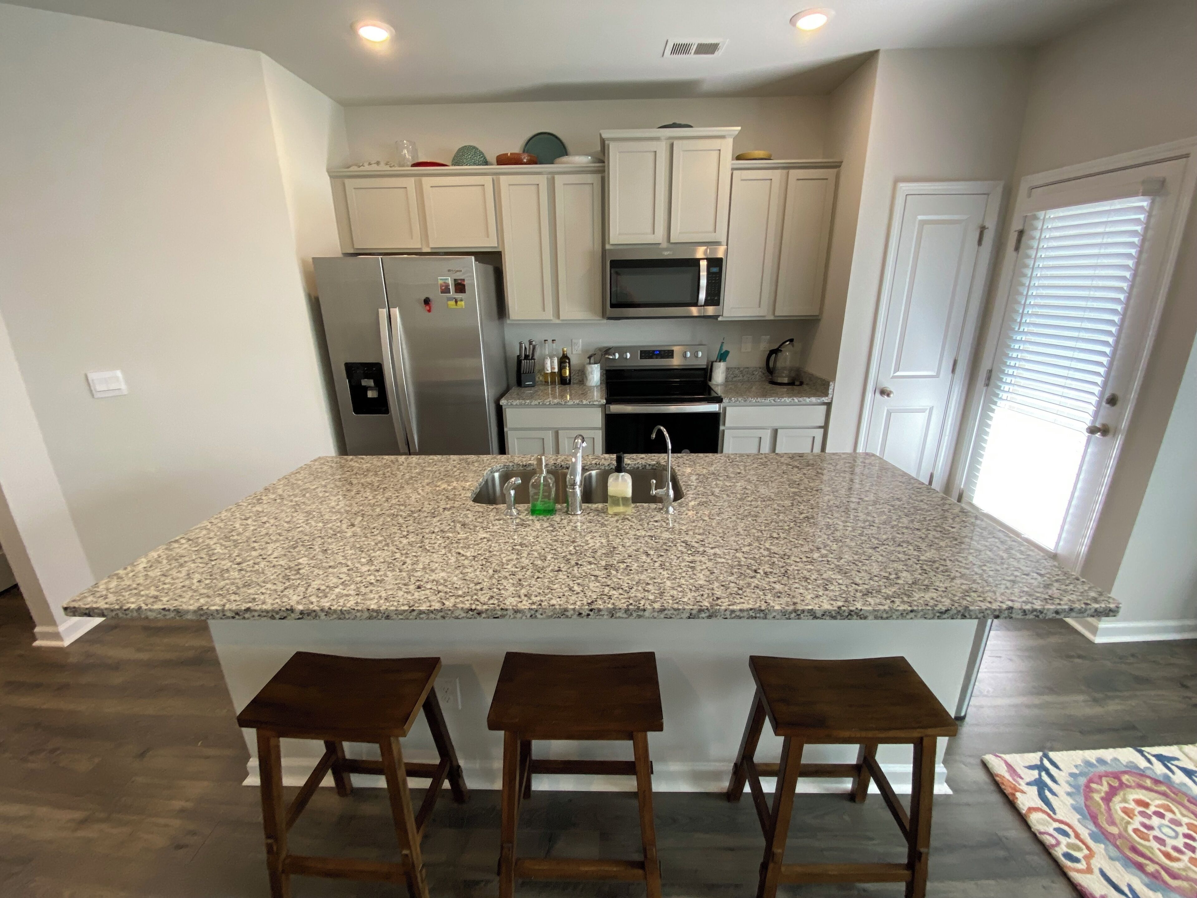 Microwave, oven, stovetop, dishwasher