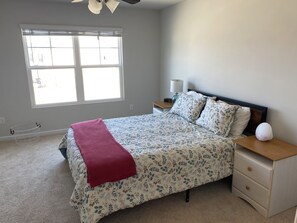 3 bedrooms, iron/ironing board, WiFi, bed sheets