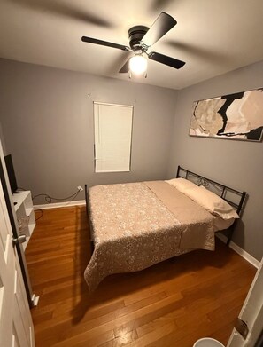 3 bedrooms, WiFi, bed sheets