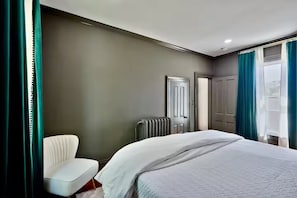 1 chambre, bureau, fer et planche à repasser, Wi-Fi gratuit