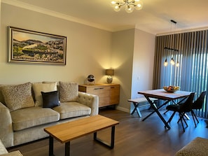 Living area - TravelNess Apartment (Inverness)