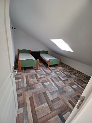 2 chambres, Wi-Fi gratuit, draps fournis