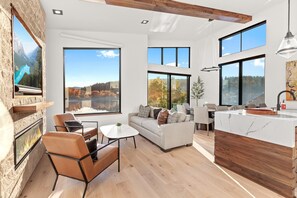 Smart TV, fireplace, table tennis, printers