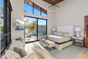 5 bedrooms, desk, free WiFi, bed sheets