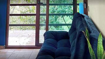 Kamar Double Keluarga, pemandangan kebun | Wi-Fi gratis