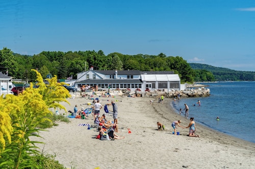 Resort style, family friendly getaway!