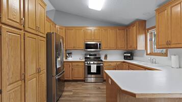 ميكروويف، فرن، موقد طهي مسطح، غسالة أطباق