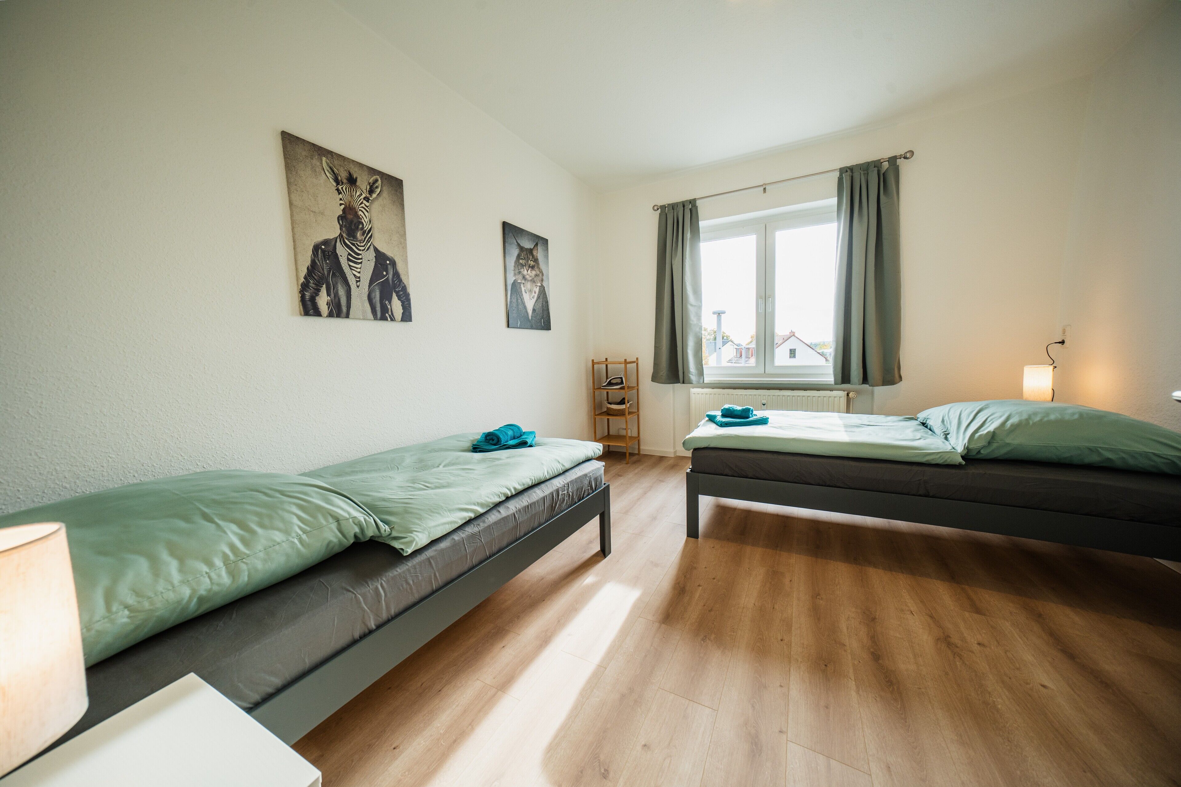 2 Schlafzimmer, Schreibtisch, Bügeleisen/Bügelbrett, Internetzugang