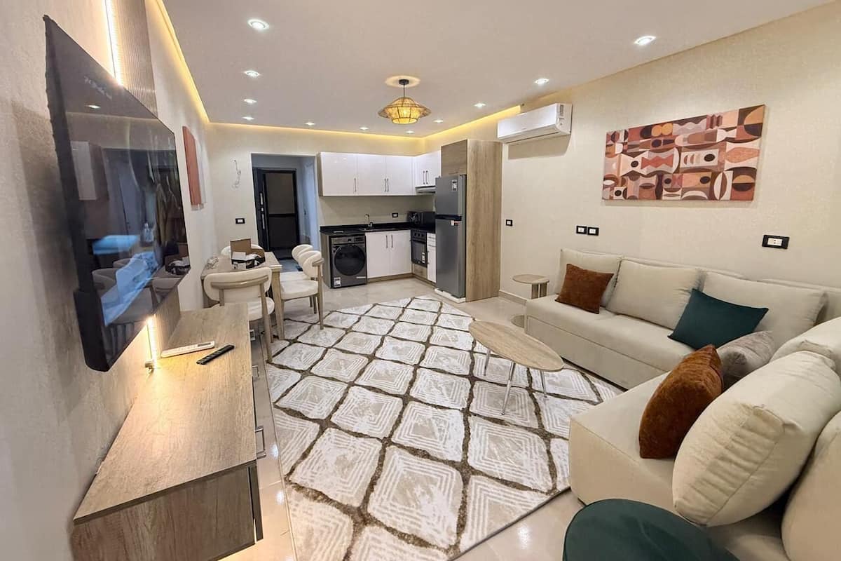 Leilighet – comfort | Individuelt dekorert, individuelt innredet og skrivebord for bærbar PC