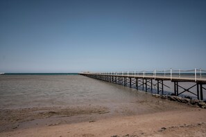 Playa privada y bar en la playa