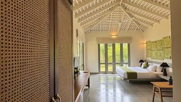 Luxury Villa, Garden View