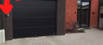 "Le tiny de Laly " 2025 at 12 min airport Charleroi .-wifi -garden-air conditioner.