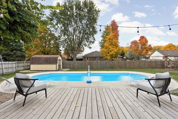 Outdoor pool, a heated pool